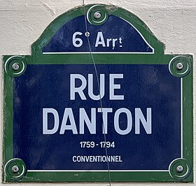 Voir la plaque.