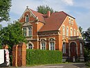 Villa mit Resten der Einfriedung