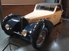 57 Aravis cabriolet (Cité de l'automobile de Mulhouse).