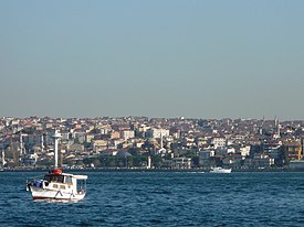 Vista de Kabataş desde o Bósforo