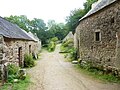 Le hameau des Moulins de Kerouat en Commana : vue d'ensemble 2.