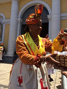 Guadeloupéenne coiffée d'un maré tèt.