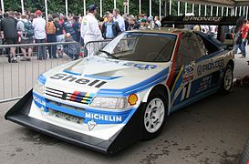 La 405 Turbo 16 d'Ari Vatanen en 1988