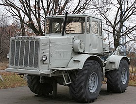 Kirovets K-700