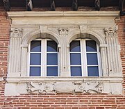 House of Auger Ferrier, with representation of Amerindian heads.