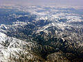 黒部川上空より 立山連峰、後立山連峰(左)