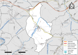 Carte en couleur présentant le réseau hydrographique de la commune