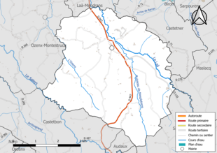 Carte en couleur présentant le réseau hydrographique de la commune