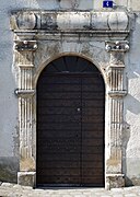 Porte à l'italienne, 4 rue Louis-XIII.