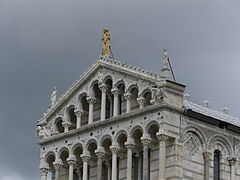 Detalle de la fachada de la catedral