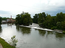 La Garonne à Saint-Martory, prise d'eau du canal de Saint-Martory.