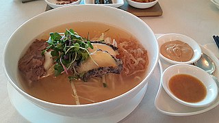 Jungguk-naengmyeon (Chinese cold noodle soup)