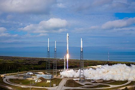 Décollage du lanceur Atlas V avec la navette lors de sa troisième mission (11 décembre 2012).