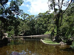 Piscina de agua mineral