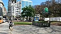 Salida de la estación Tribunales en la Plaza Lavalle.