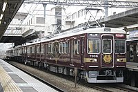 7000系「京とれいん 雅洛」による梅田駅（現・大阪梅田駅）行き快速特急（2019年7月14日）