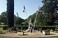 Monument aux Morts avec canon "7.7cm FeldKanone 96 n/A"