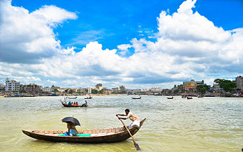 Le Buriganga au Bangladesh. (définition réelle 5 132 × 3 214)