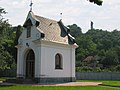 Chiesa nei pressi della collina del castello