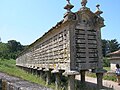 Alvenary granary over pillars in Carnota [gl].