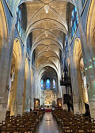 The nave, looking toward the choir