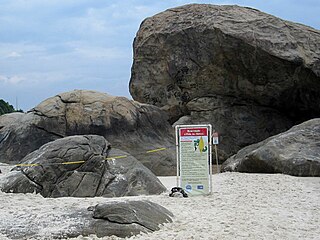 Entrée de la plage de l'Abricot