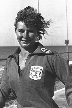 שושנה ריבנר עת הייתה חברת נבחרת ישראל למשחקי המכביה החמישית