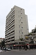 La Tour Raspail à l'angle des Étoiles d'Ivry.