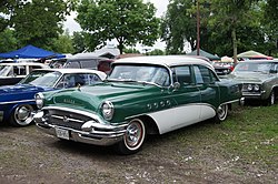 Buick Roadmaster sedan 1955