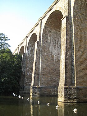 Image illustrative de l’article Viaduc de Clécy