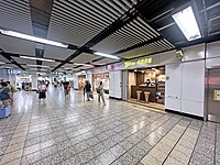 大堂近B出口的商店（2024年7月）