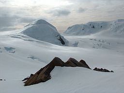 Kuzman Knoll från norra foten av Ravda Peak.