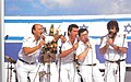 יוצאי להקת חיל הים בהופעה 1990