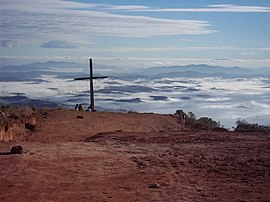 Vista do município de Virgínia do alto do Pico da Fortaleza