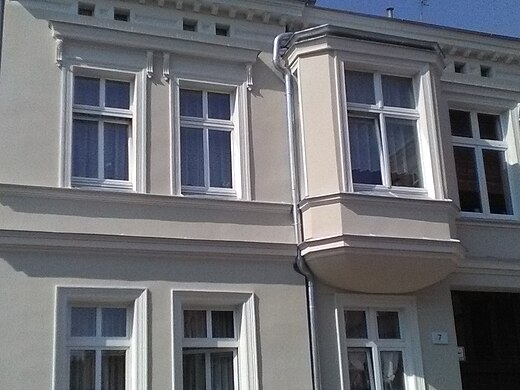 Bay window