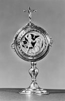Mother of pearl medallion, after a print by Master E.S., c. 1480, mounted in silver as a pax in 17th century