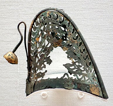 Bronze crown with traces of gilding