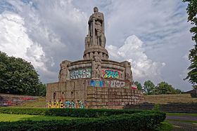 59. Platz: Dirtsc mit Hamburg, Bismarck-Denkmal, HDR