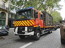 Renault K 380 porteur 6x4 avec container CERPE