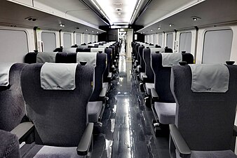 EMU3000型商務車廂內裝 （觀光特仕列車無此配備）