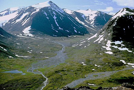 Álggavágges mynning mot övre Rapadalen