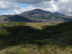 Le mont Amiata, au Sud de l'Étrurie[ab].