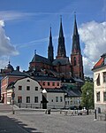 Catedral de Uppsala (século XV). Estilo gótico em tijolo de Uppsala