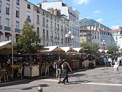 La place Grenette et ses cafés avant 2018