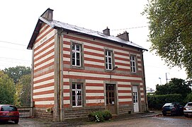 Bâtiment voyageurs.