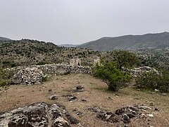 Остатоци од градби во Антанија