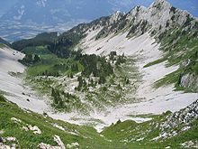 An example photograph of a Combe in Switzerland.