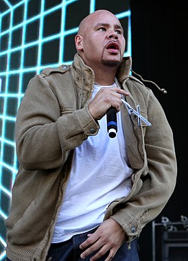 Выступление Fat Joe на Supafest в Австралии в апреле 2011 года.