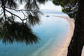 Eastern bank of the Zlatni Rat