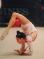 Jennifer durante su ejercicio de pelota en el Europeo de Riesa (2003).